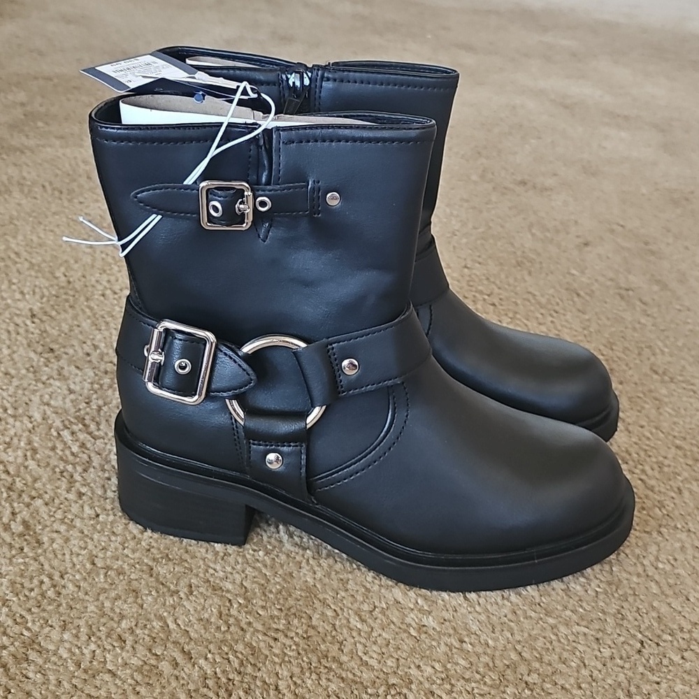 Women's Connor Harness Buckle Ankle Boots - Universal Thread Black Size 8